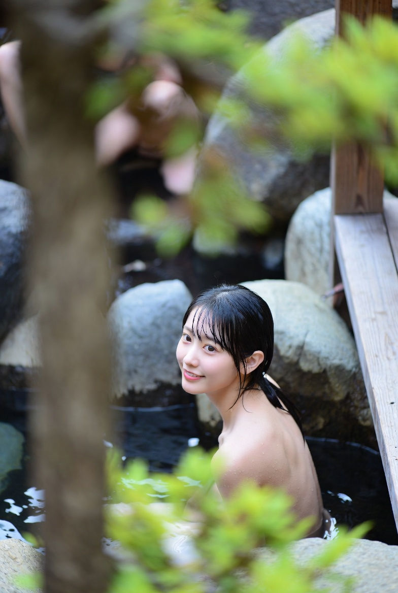 【リアル】美乳おっぱい晒しまくり♡露天風呂・更衣室の盗撮覗き全裸シチュのリアルAIエロ画像